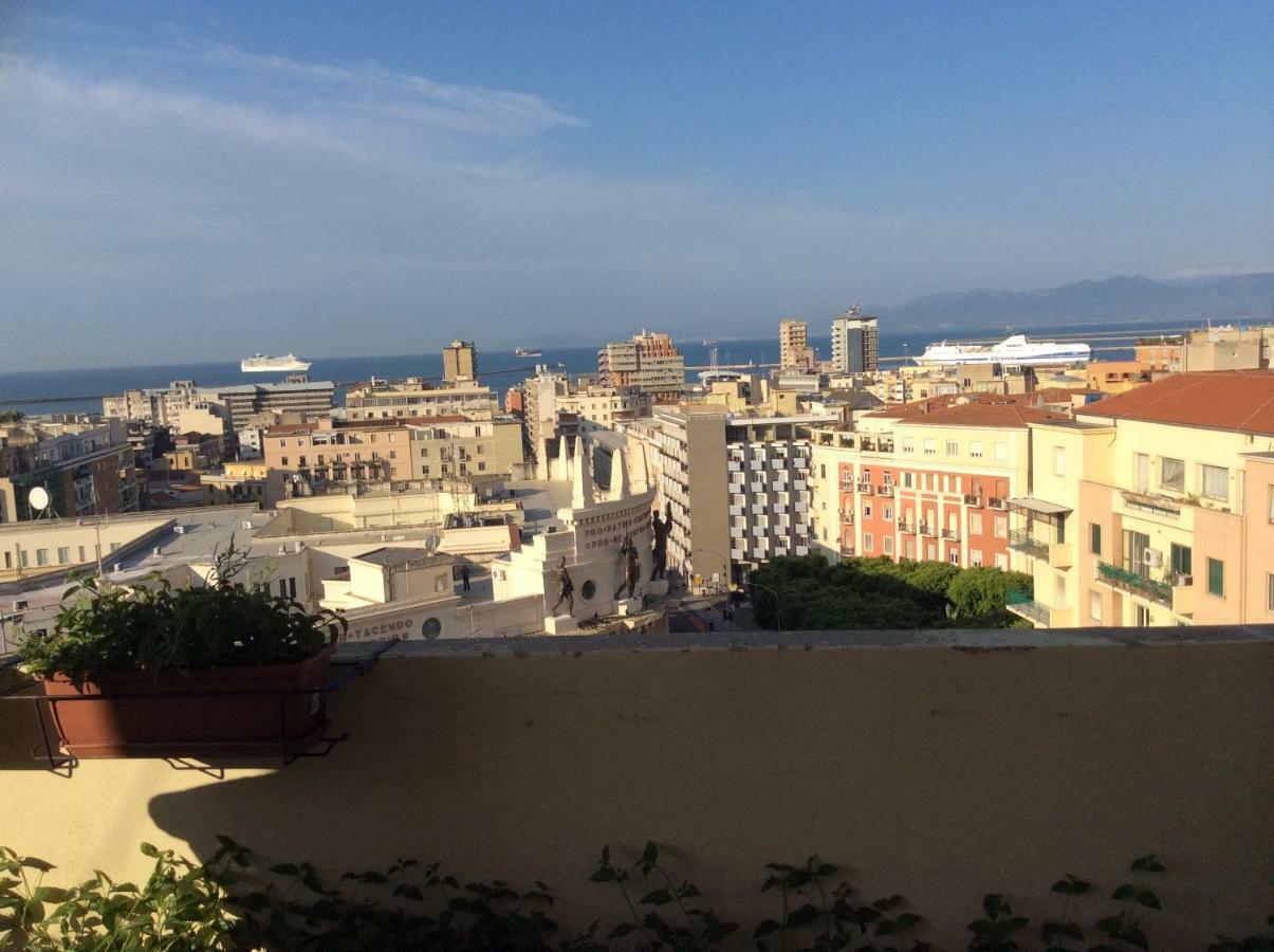 Sky And Sea Apartment Cagliari Exterior foto